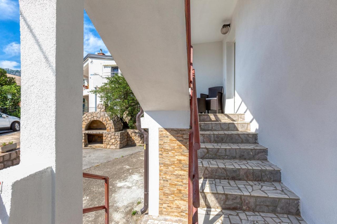 Apartmani Luky Karlobag Exterior foto