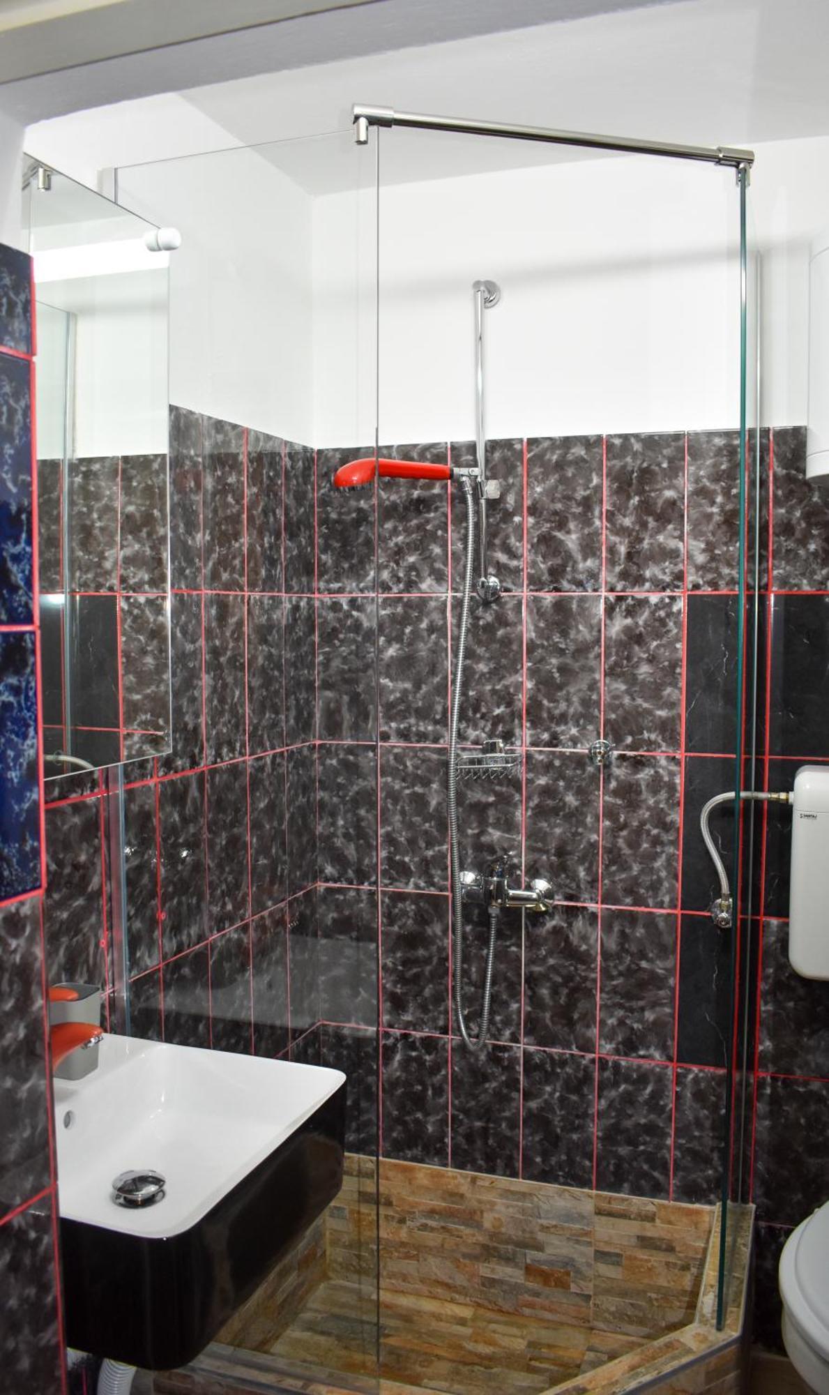 Apartmani Luky Karlobag Exterior foto